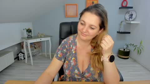 DeliciousLolly online show from 7, 2, 2025