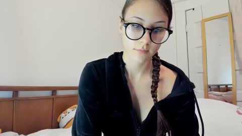 deliciousnoni online show from 15, 12, 2025