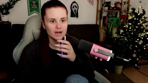 dellacrush_ online show from 22, 12, 2025