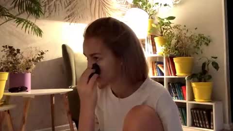 Snapshot of delorisstrzelecki chatting on 19, 7, 2026 I am Lola hello world online show from 19, 7, 2026