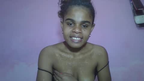 Snapshot of delphineee chatting on 18, 5, 2026 delphine online show from 18, 5, 2026