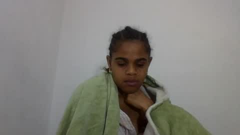 Snapshot of delphineee chatting on 7, 7, 2026 delphine online show from 7, 7, 2026