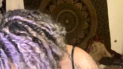 Snapshot of deluxxxeblu chatting on 7, 1, 2025 TankinBody online show from 7, 1, 2025