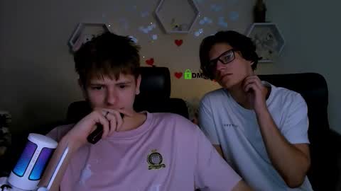 Snapshot of den_rich chatting on 17, 9, 2025 Den online show from 17, 9, 2025