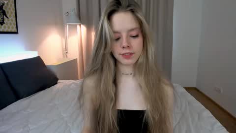 Snapshot of denaebeste chatting on 27, 2, 2026 Emma online show from 27, 2, 2026