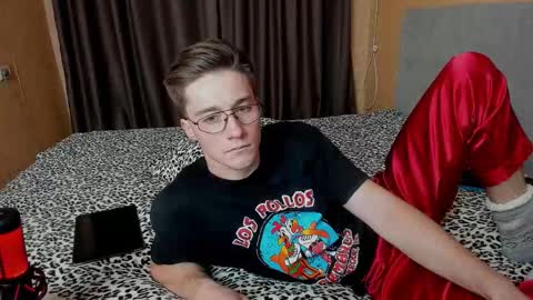 Snapshot of deni_boy99 chatting on 26, 10, 2025 Deni online show from 26, 10, 2025