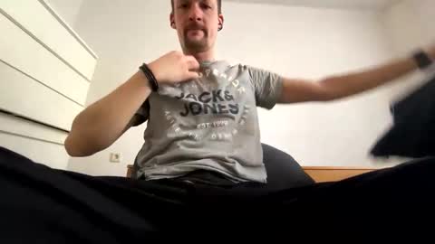 denis19872 online show from 7, 2, 2026