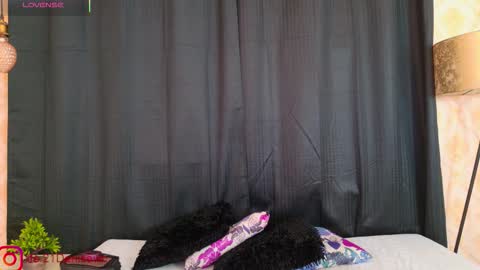 Denisse online show from 20, 10, 2025