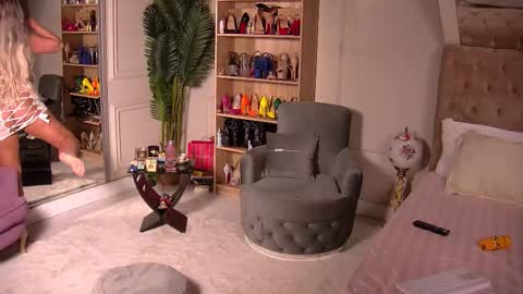 Ela online show from 1, 12, 2025