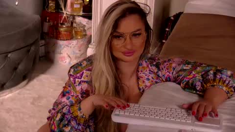 Ela online show from 17, 4, 2026