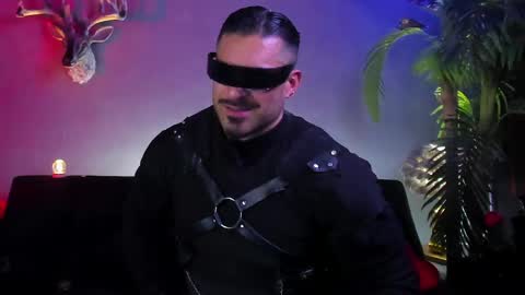 dennis_cox_ online show from 17, 4, 2026