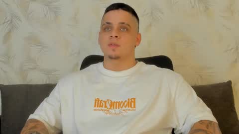 Snapshot of dennis_munera chatting on 5, 12, 2024 dennis munera online show from 5, 12, 2024