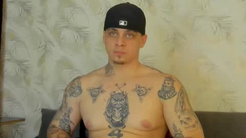 Snapshot of dennis_munera chatting on 24, 1, 2025 dennis munera online show from 24, 1, 2025