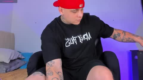 dennis munera online show from 11, 10, 2025