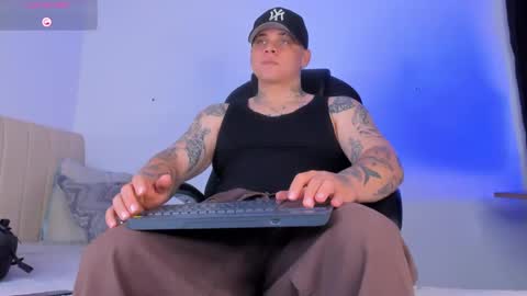 dennis munera online show from 23, 10, 2025