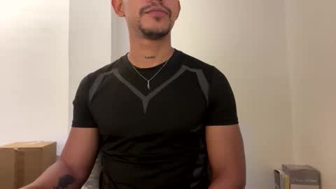 Snapshot of dereck_myers chatting on 14, 3, 2026 Dereck Myers online show from 14, 3, 2026