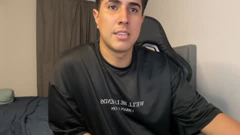 Snapshot of dereckbrownn chatting on 4, 12, 2024 Dereck online show from 4, 12, 2024