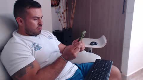 Snapshot of derek_group chatting on 19, 7, 2026 Derek online show from 19, 7, 2026