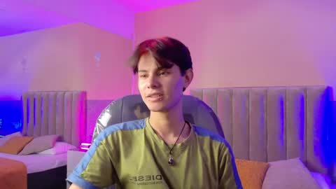 Snapshot of derek_sinn chatting on 20, 5, 2026 derek_sinn online show from 20, 5, 2026
