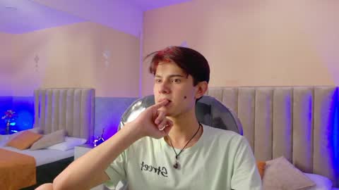 Snapshot of derek_sinn chatting on 22, 5, 2026 derek_sinn online show from 22, 5, 2026