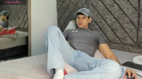 Snapshot of derek_voss chatting on 20, 5, 2026 derek_voss online show from 20, 5, 2026
