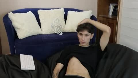 Derek online show from 12, 11, 2025