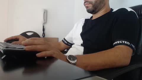     online show from 10, 12, 2024