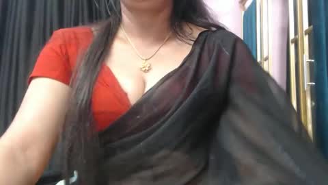 Snapshot of desimaisa130 chatting on 15, 10, 2025 Maisa online show from 15, 10, 2025