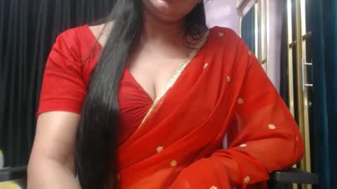 Snapshot of desimaisa130 chatting on 7, 11, 2025 Maisa online show from 7, 11, 2025