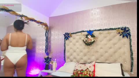 Sara Desire online show from 6, 1, 2025