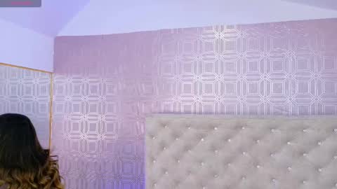 Sara Desire online show from 7, 10, 2025