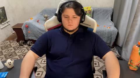 desiredude9 online show from 17, 10, 2025