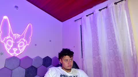 TORI AND MR. BEAR online show from 18, 1, 2025