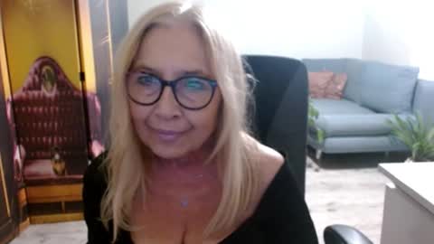 S O F I A online show from 26, 10, 2025