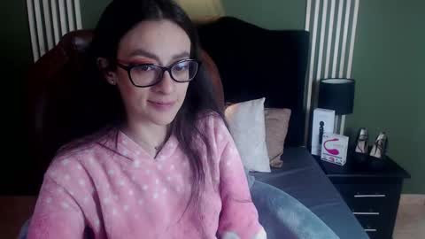 Snapshot of desiring__angel chatting on 14, 12, 2024 Desiring Angel online show from 14, 12, 2024