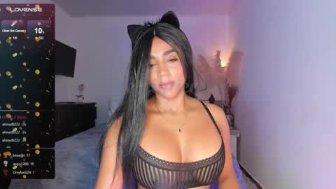 Snapshot of destinnemil chatting on 4, 12, 2024 Destinne Mill online show from 4, 12, 2024