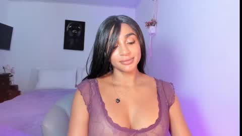 Snapshot of destinnemil chatting on 19, 2, 2025 Destinne Mill online show from 19, 2, 2025