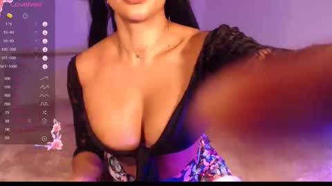 Destinne Mill online show from 17, 4, 2026