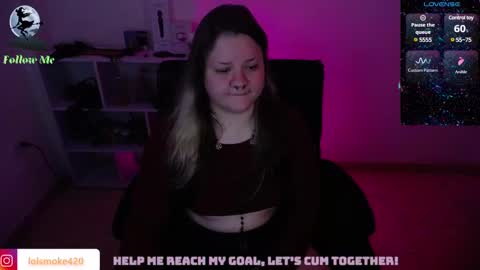 Snapshot of destroyall420 chatting on 11, 2, 2025 Lola Bdsm and fries online show from 11, 2, 2025