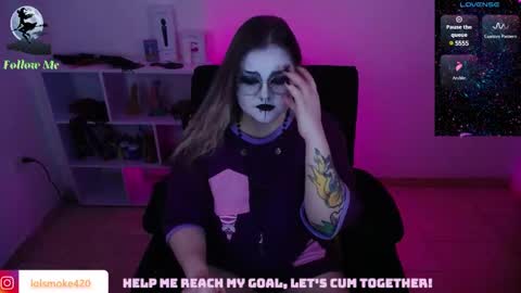 Snapshot of destroyall420 chatting on 15, 2, 2025 Lola Bdsm and fries online show from 15, 2, 2025