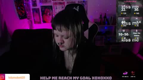 Snapshot of destroyall420 chatting on 26, 4, 2026 Lola Bdsm and fries online show from 26, 4, 2026
