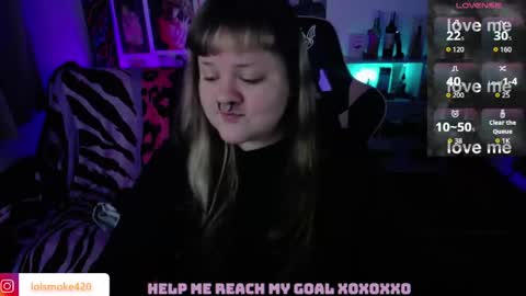 Snapshot of destroyall420 chatting on 26, 5, 2026 Lola Bdsm and fries online show from 26, 5, 2026