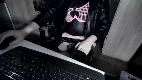 Snapshot of devbi1984 chatting on 3, 2, 2025 devbi1984 online show from 3, 2, 2025