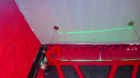 devil_taylorx online show from 3, 10, 2025