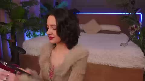 devilinee online show from 27, 2, 2026