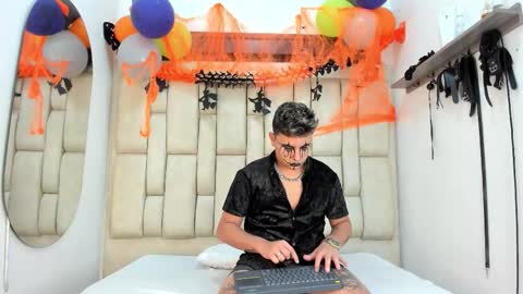 Devil online show from 27, 10, 2025