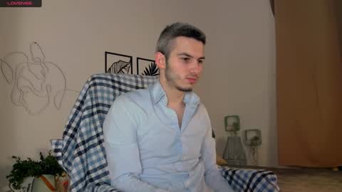 devin_ho online show from 1, 2, 2025