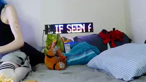 devykitten online show from 6, 4, 2026