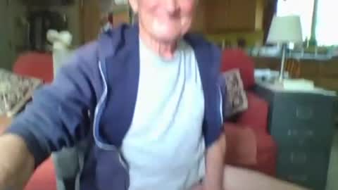 Snapshot of dexter99 chatting on 8, 11, 2025 Dexter online show from 8, 11, 2025