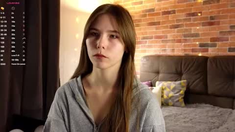 Snapshot of deyvessa chatting on 8, 10, 2025 Kira online show from 8, 10, 2025